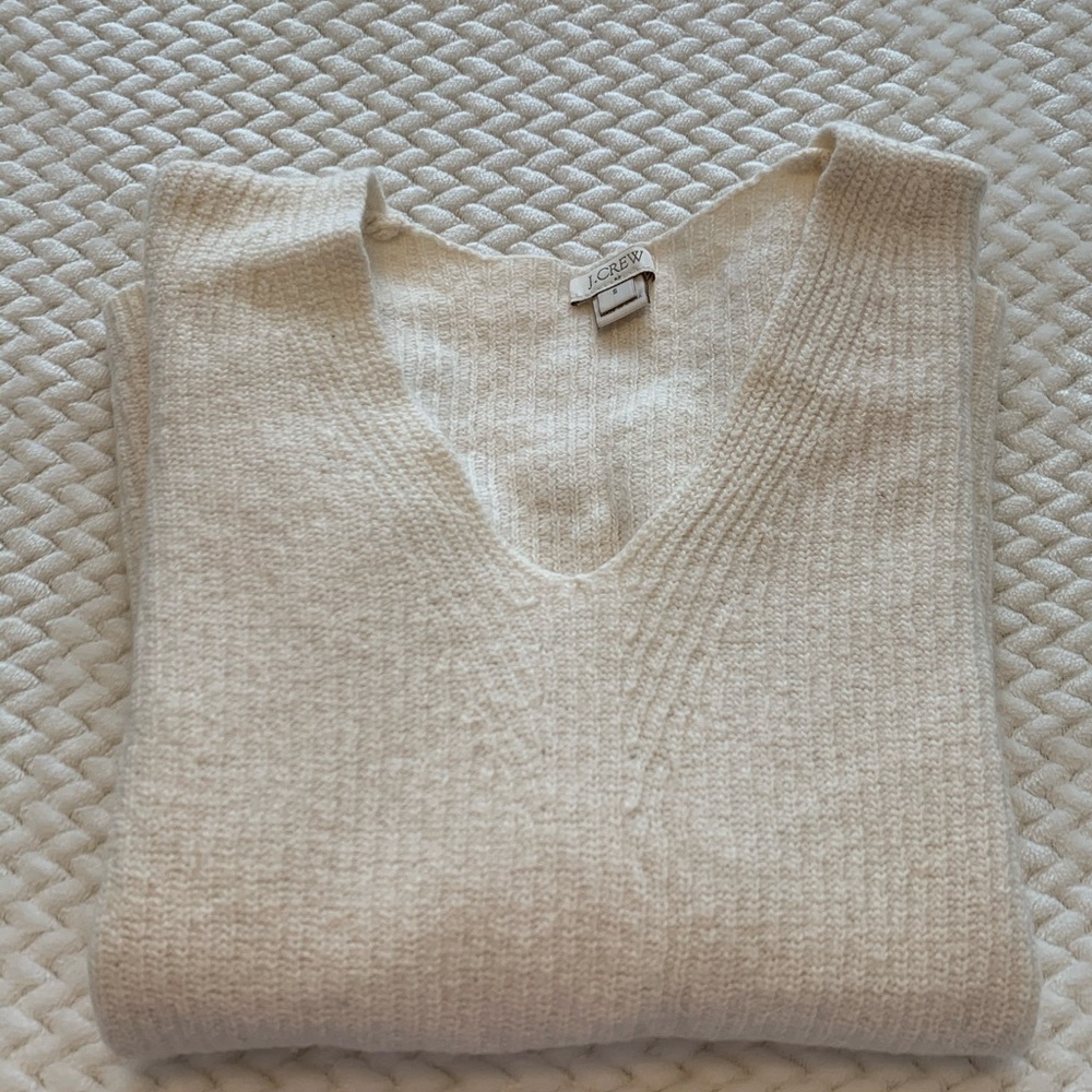 V neck sweater